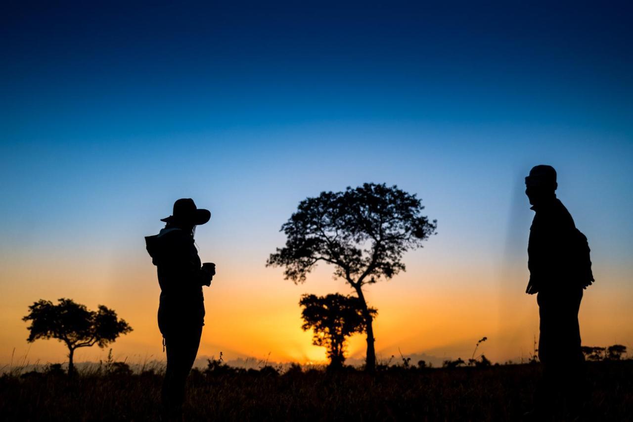 Umkumbe Safari Lodge Riverside スククザ エクステリア 写真