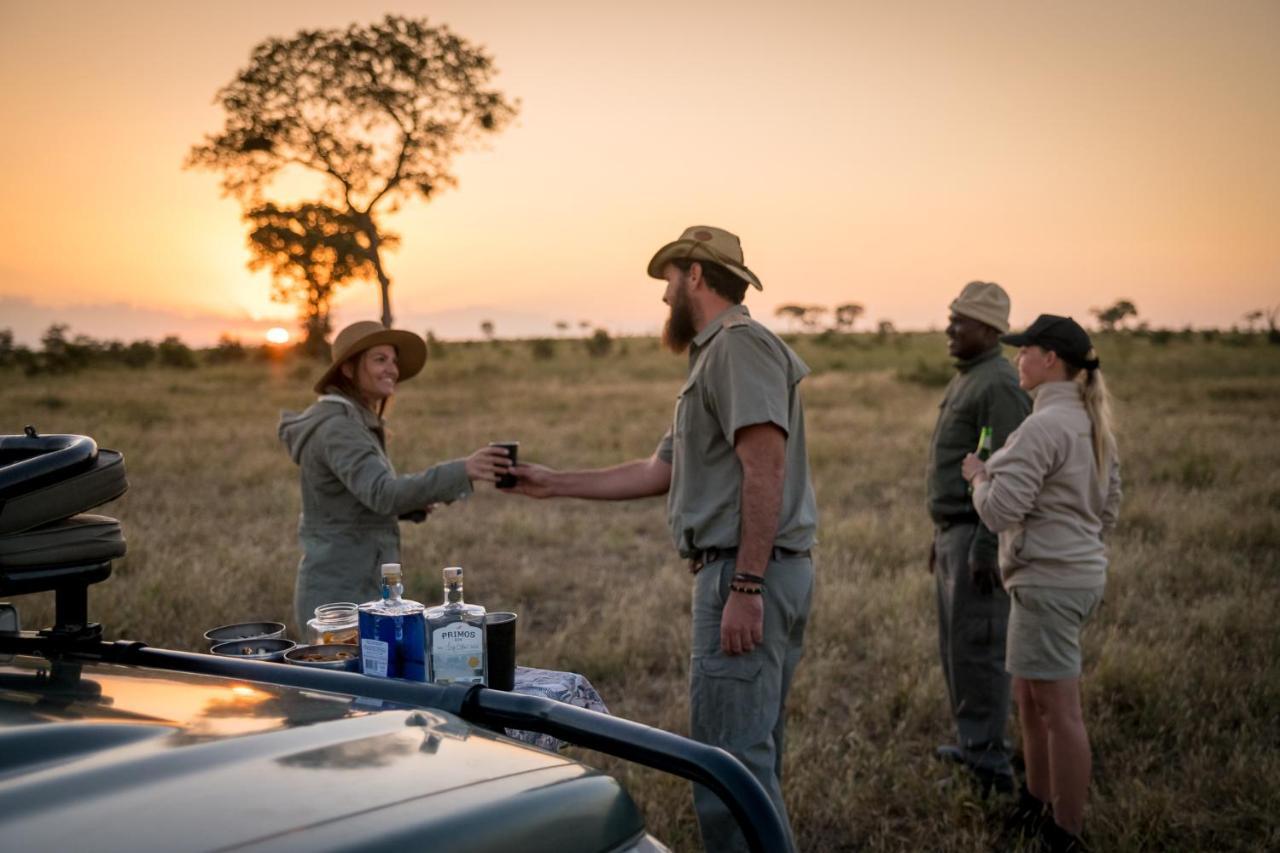 Umkumbe Safari Lodge Riverside スククザ エクステリア 写真