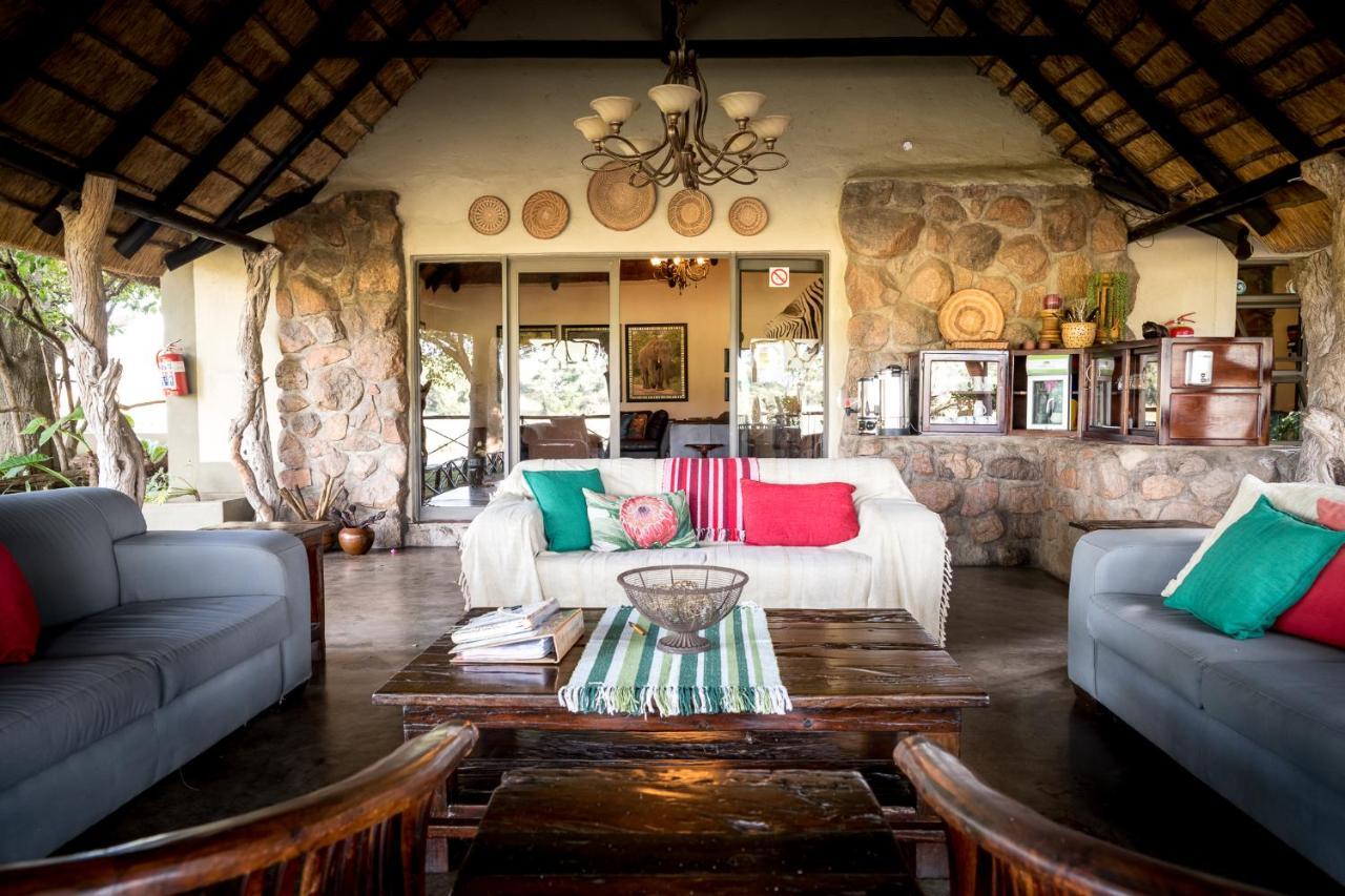Umkumbe Safari Lodge Riverside スククザ エクステリア 写真